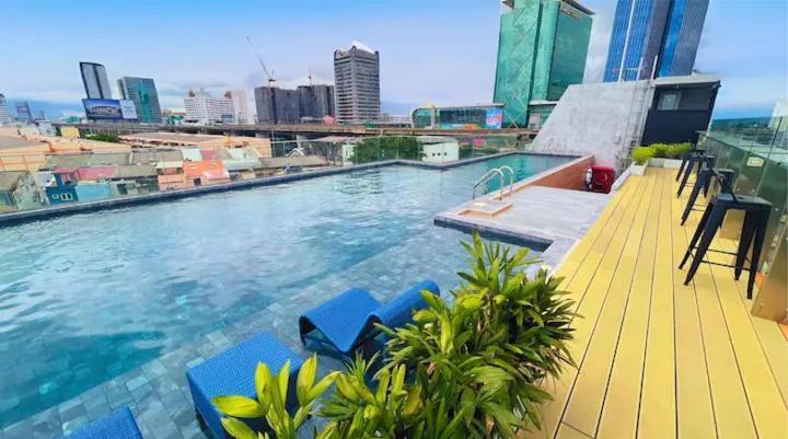 De Botan Bangna Hotel Bangkok Exterior photo
